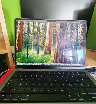 MacBook Pro 14’’, M1 Pro, 16GB RAM, 512GB, Space grey - 2