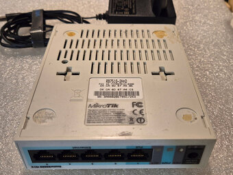Mikrotik RouterBoard RB751G-2HnD - 2