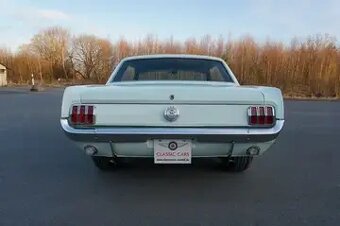 Ford Mustang GT STYLE V8 - 2