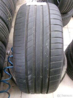 215/50 R17 GOODYEAR (cca 5mm) č.15743 - 2