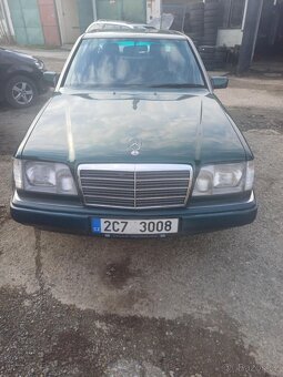 Prodám Mercedes E 250 D - 2