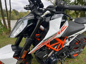 KTM 390 Duke - 2
