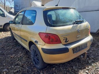 Peugeot 307, 1.8i, 80.kw, na náhradní díly - 2