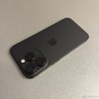 iPhone 15 Pro 128GB černý, pěkný stav, 12 měsíců záruka - 2
