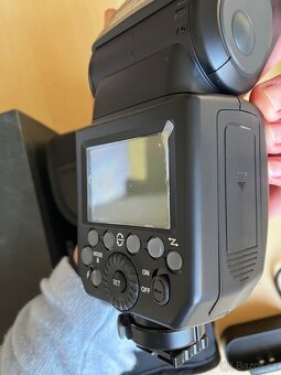 Blesk HAHNEL Modus 600RT MK II pro Sony - 2