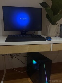 KOMPLETNÍ PC SESTAVA + grafický monitor - 2