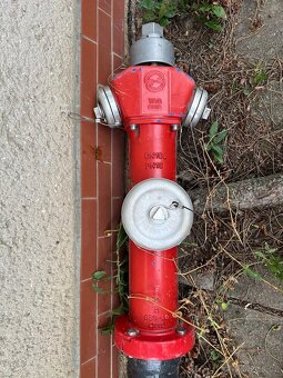 NADZEMNÍ HYDRANT - 2
