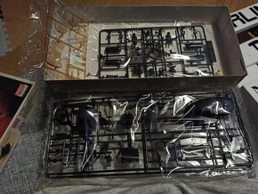 Plastikový model 1:48 MH-6 Helicopter - 2