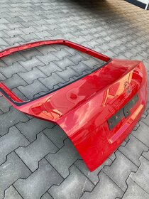 Škoda Octavia 2 zadní dveře víko - 2