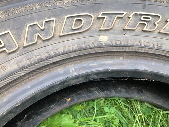 Pneu 235/75r15 - 2