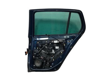 Pravé zadní dveře modrá satin LC5F VW Golf 6 hatchback 2010 - 2