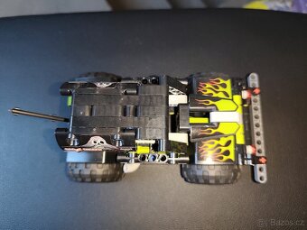 LEGO Technic 42118 Monster Jam Grave Digger - 2