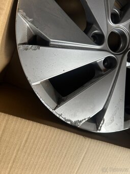 Alu kolo originál VW Golf 8 belmont R17, 5x112, et46, 6,5J, - 2