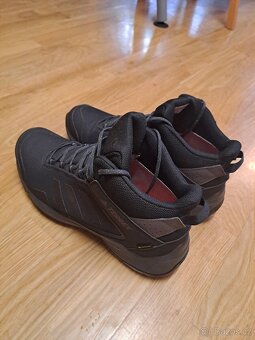 Boty Adidas Terrex Eastrail Mid GTX vel. 8 1/2 nenošené - 2