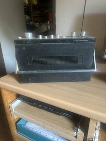 Stará rádia spis do sbirky. - 2