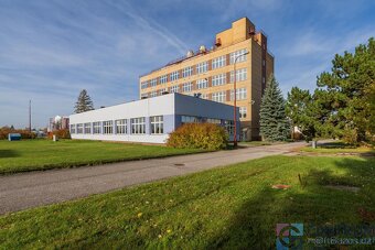 Nabízíme k pronájmu kombinované komerční prostory, ul. Přepe - 2