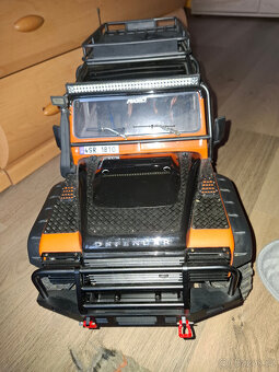 RC auto Traxxas trx4 Land Rover Defender - 2
