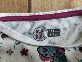 Set trička a tepláčků- Little kids- 134 (odpovídá 122) - 2