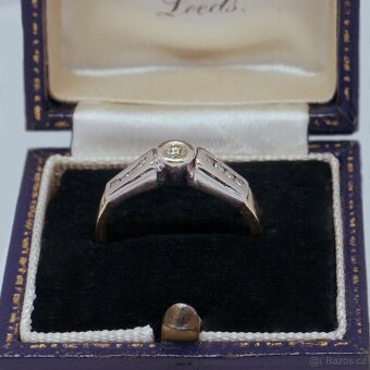 Zlatý prsten s diamanty - 2