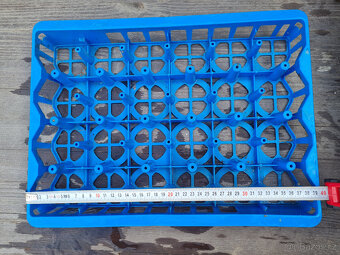 Sadbovací plato pro květináče nebo jiné drobné kelímky. - 2