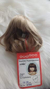 Paruka pro panenky - 2