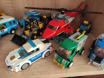 Prodám lego dohodou za dobrou cenu. - 2