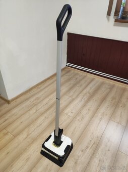 Podlahová myčka Karcher - 2