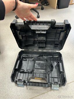 2x kufr DeWALT - 2