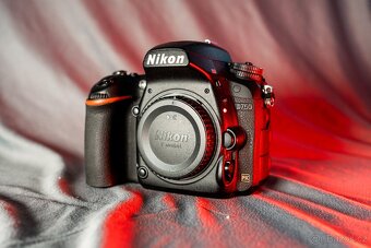 Nikon - 2