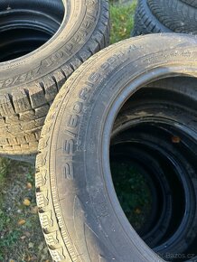 215/60 R16 zimní Nokian 90% vzorek - 2