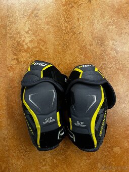 Loketní chrániče Bauer Supreme 150 vel. sr/S - 2