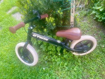 DĚTSKÉ ODRÁŽEDLO - JAKO NOVÉ - použité pouze jednou - 2
