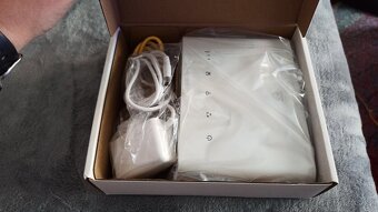 Prodám nový Huawei 4G Router Lite - 2