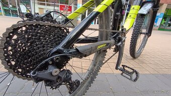 Giant Reign - 2