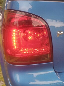 VW Lupo 9n zad.led světla.(číst text). - 2