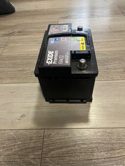 Autobaterie 61Ah,12V, 600 A EN - 2