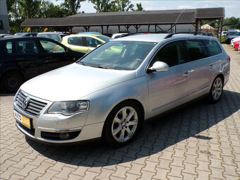 Volkswagen Passat 2,0 TDI DSG,XENON,TAŽNÉ,NAVI - 2