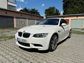 BMW e93 M3 - 2