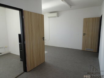 Pronájem komerčních prostor, Na Staré Poště, Pardubice - 2