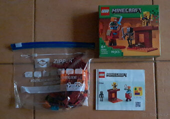 LEGO Minecraft Lávová bitva v Netheru 21266 - použité - 2