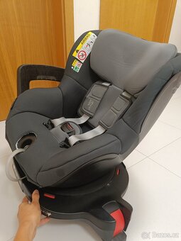 Prodam Britax Römer Dualfix M-iSize - 2