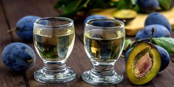 Slivovice domaci moravska - 2