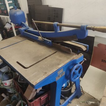 Tabulové nůžky - 2