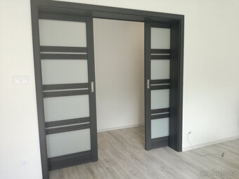 Posuvné dvoukřídlé dveře ROYSOL, komplet, AKCE - 2