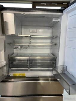 AEG americká lednice s mrazákem s připojením na vodu - 2