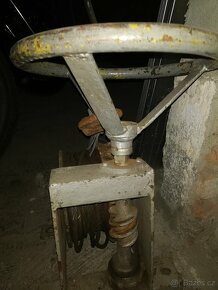 Zvedací zařízení, kočka. - 2