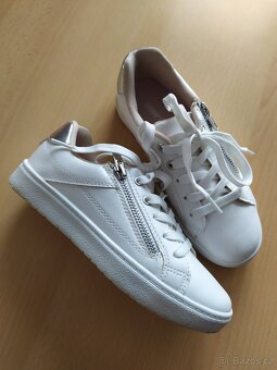 Dívčí boty vel. 33 - 2