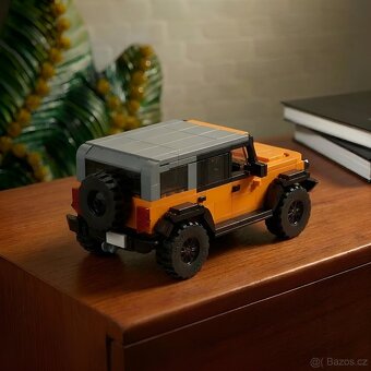 LEGO MOC Ford Bronco - 2
