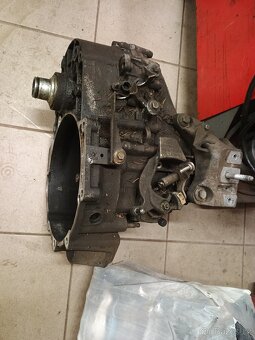 Manuální převodovka Sharan 2.0i - 2