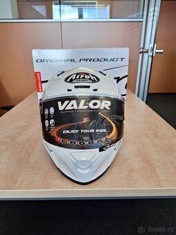Nová helma Airoh Valor vel. XS - 2